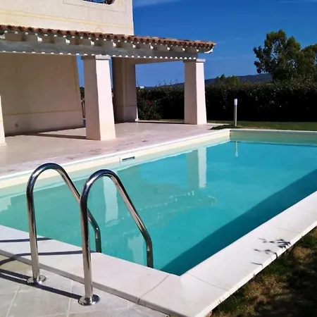 With Private Pool For 10 People