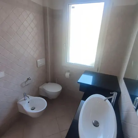 With Private Pool For 10 People Willa Monte Petrosu